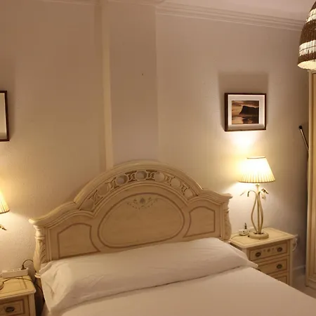Apartment Casa Philippe With Terrace, Swimming Pool, Garage