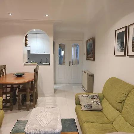 Casa Philippe With Terrace, Swimming Pool, Garage Mogro